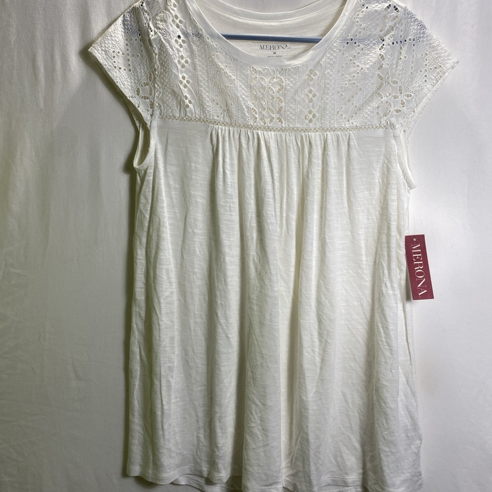 Merona Short Sleeve Shirt Women M White Lace Cap Sleeves Soft Comfy Minimalist